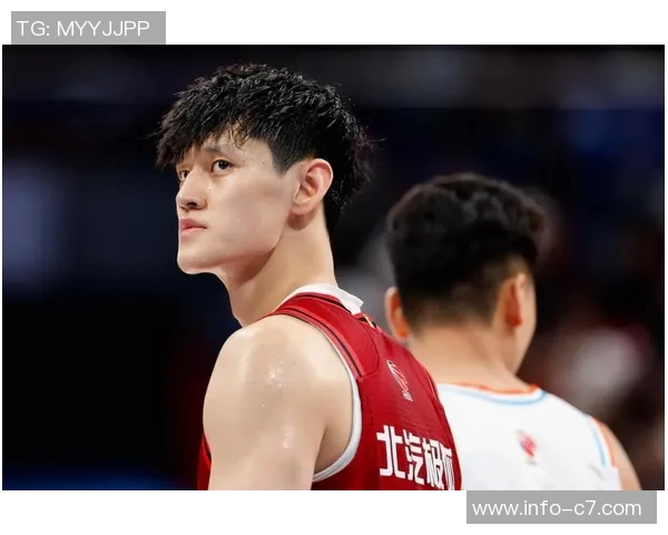 媒体人分析曾凡博选择若拒绝NBL联赛将回归北京队的可能性