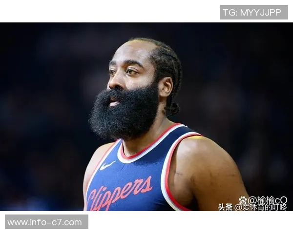 哈登坦言队友表现出色时内心矛盾既想助攻又想让他继续发挥