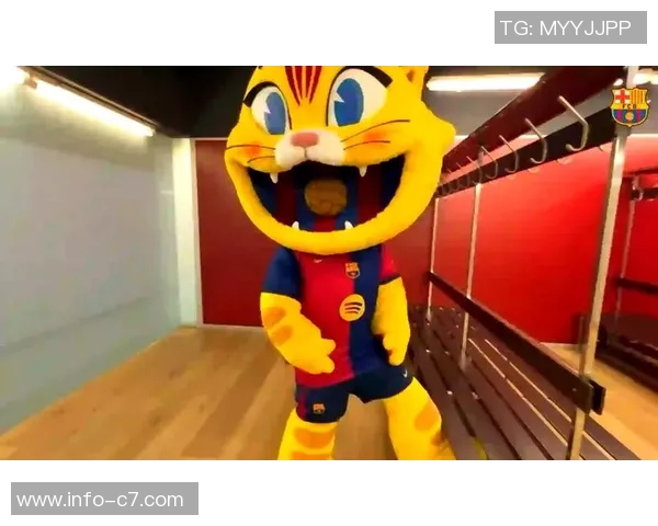 巴萨吉祥物CAT毛绒玩具热销球迷排队争购售价3499欧元