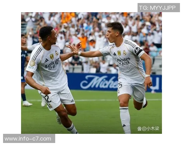 拜仁在转会截止前10分钟成功签下杰克逊赫伊森加盟皇马令人期待